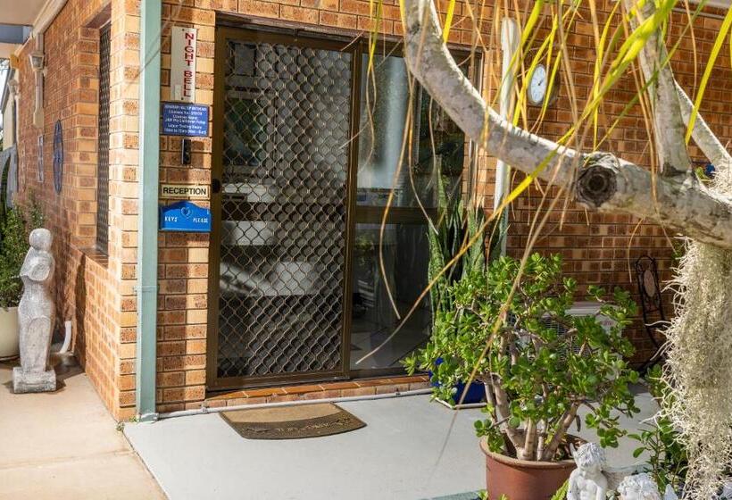 مُتل Benaraby Hilltop Motorinn