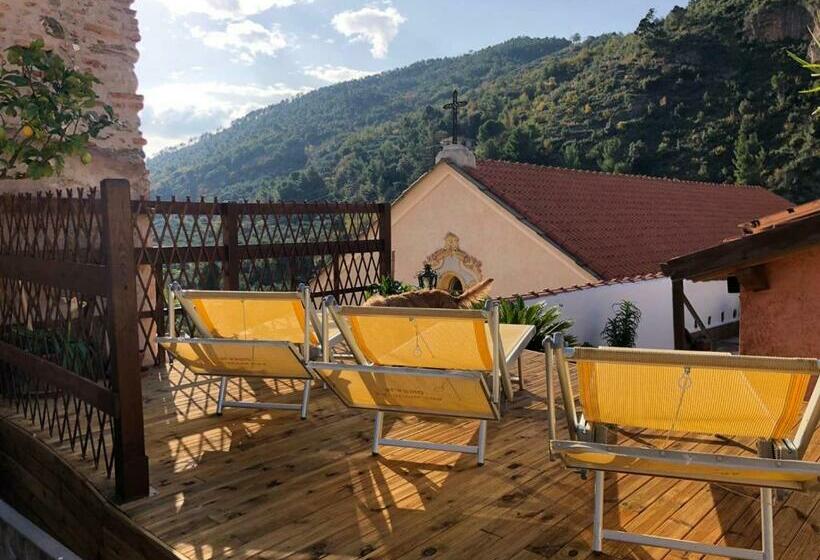 פנסיון L Antica Dimora