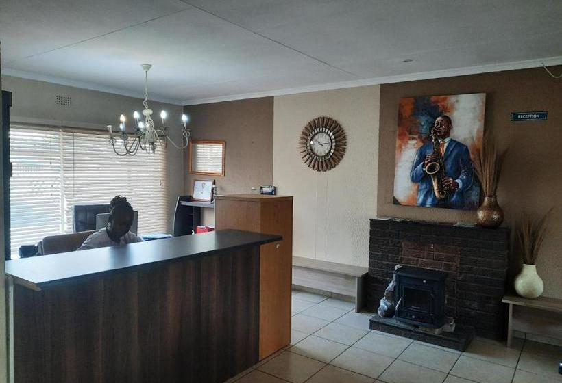 פנסיון Sm Africa Guest House