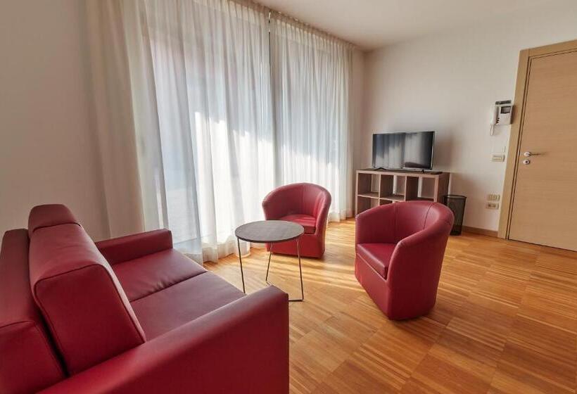 Piazza Lira Schio Residence