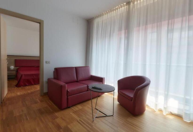 Piazza Lira Schio Residence