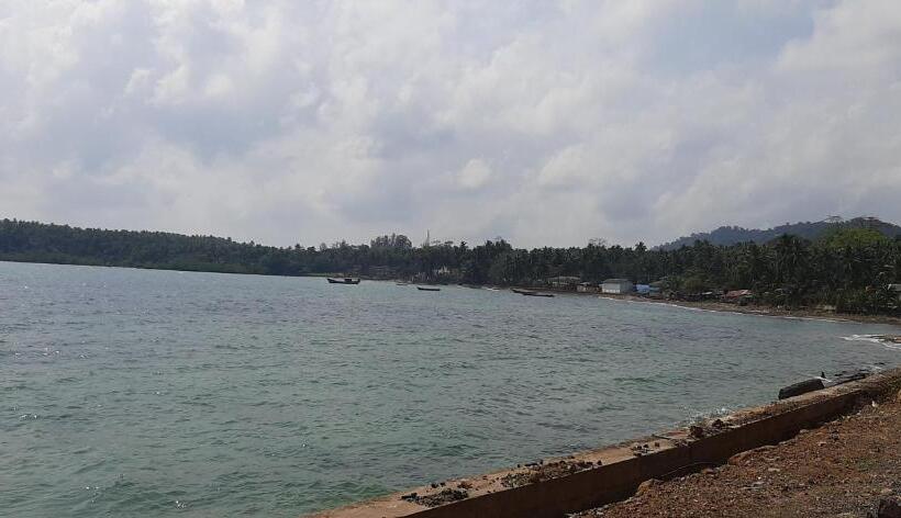 Adhvasaha Beach Spa Resort