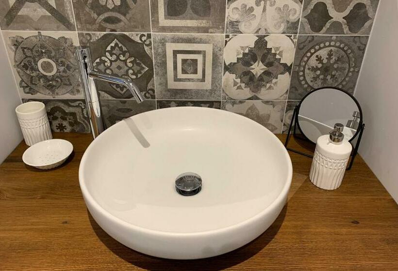 הוסטל Locanda Vecchio Cipresso