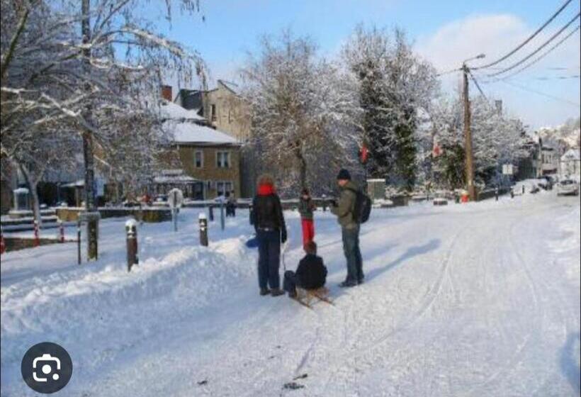 مبيت وإفطار Renée Cense