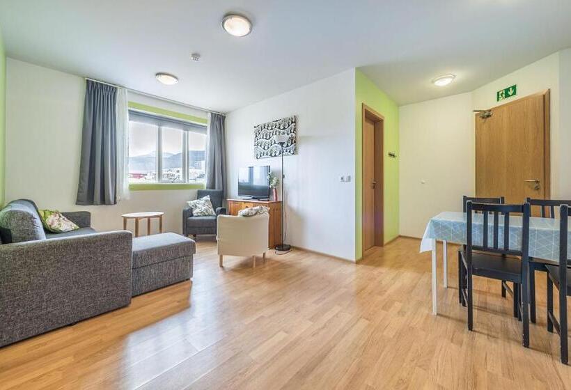 تختخواب و صبحانه Stöð Guesthouse And Apartments