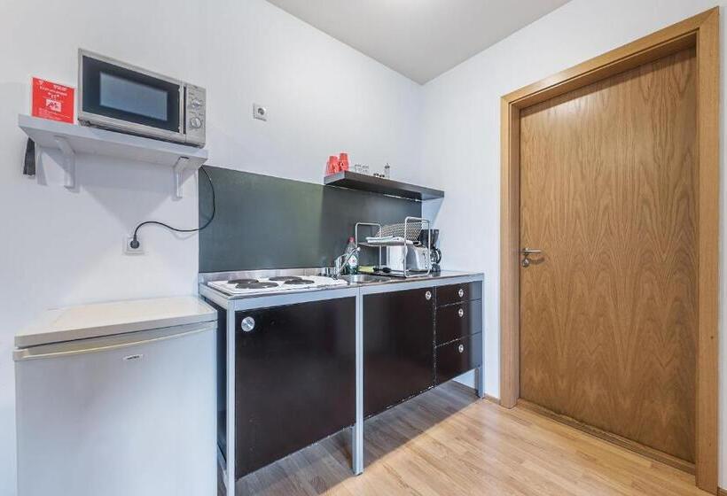 تختخواب و صبحانه Stöð Guesthouse And Apartments