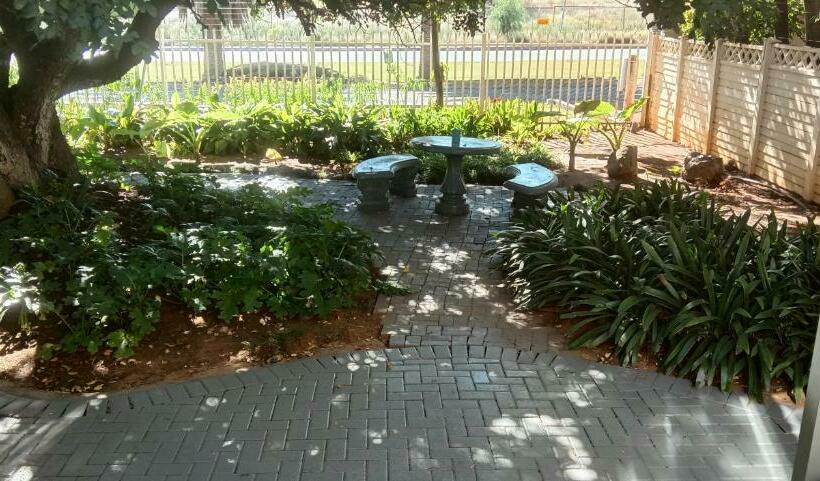 민박 The Guesthouse On Main