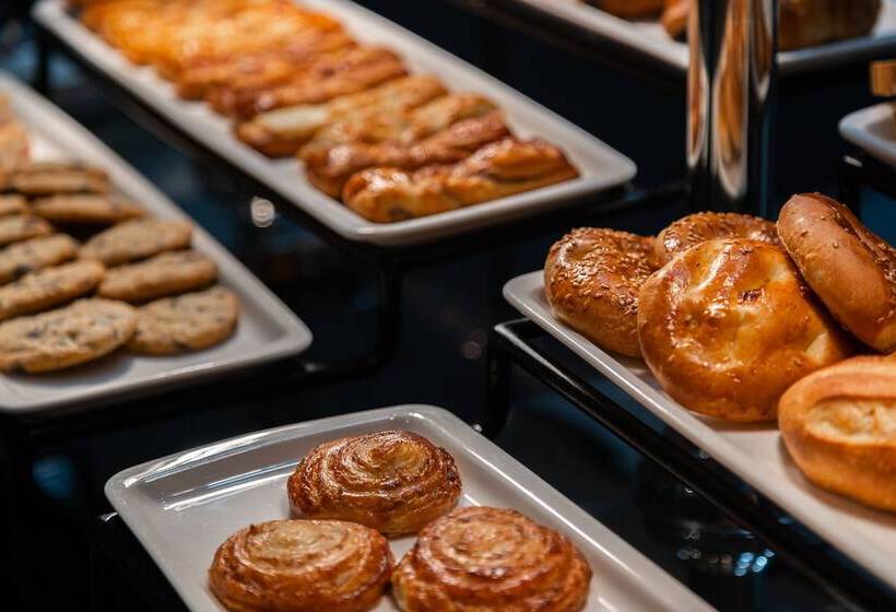 Frankfort Hotel And Spa