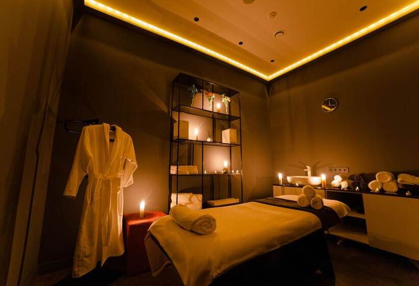 Frankfort Hotel And Spa