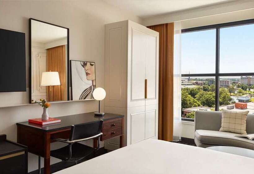 Отель 106 Jefferson Huntsville, Curio Collection By Hilton