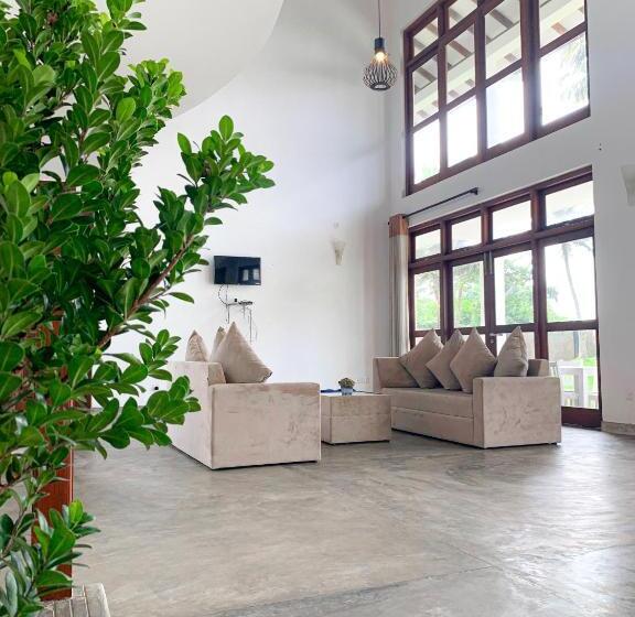 酒店 360 Surf Weligama Bay