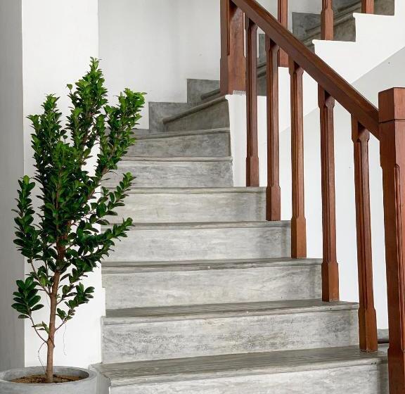 酒店 360 Surf Weligama Bay