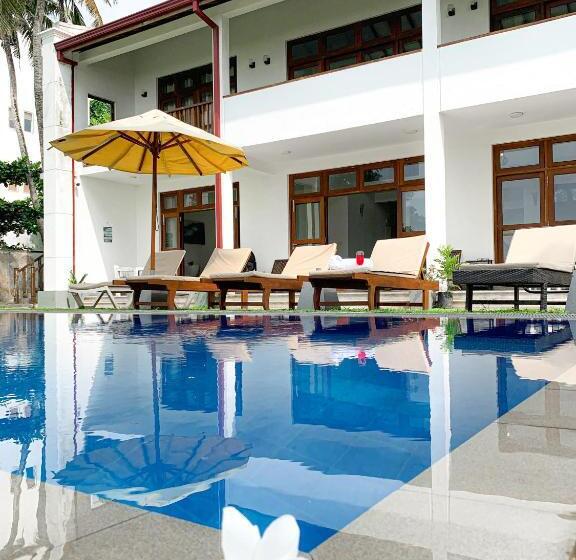 酒店 360 Surf Weligama Bay