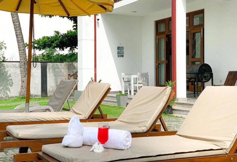 酒店 360 Surf Weligama Bay