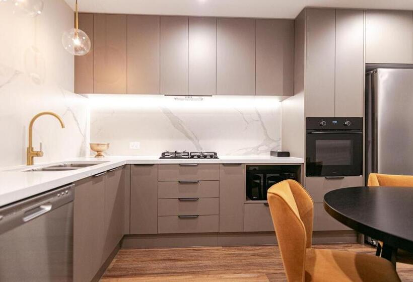 בית מלון כפרי Astina Suites, Penrith