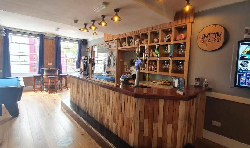 בית מלון כפרי Bold Arms