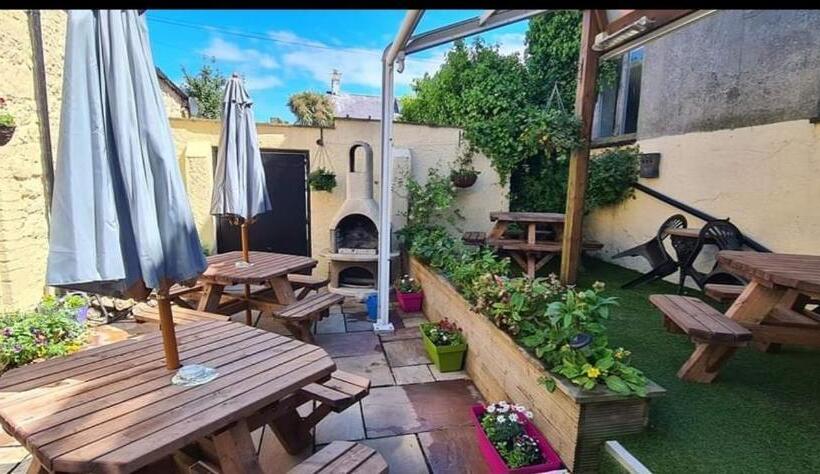 בית מלון כפרי Bold Arms