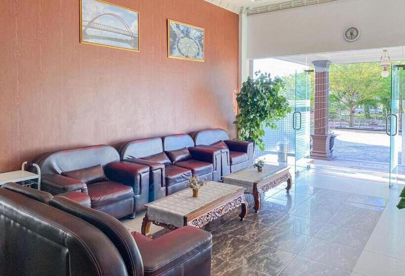 Nascar Family Hotel Palangkaraya Redpartner