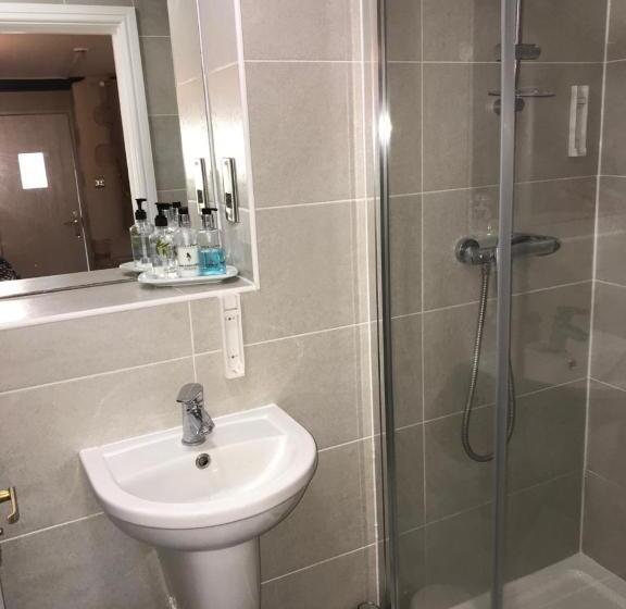 فندق Cotswold Merrymouth Inn