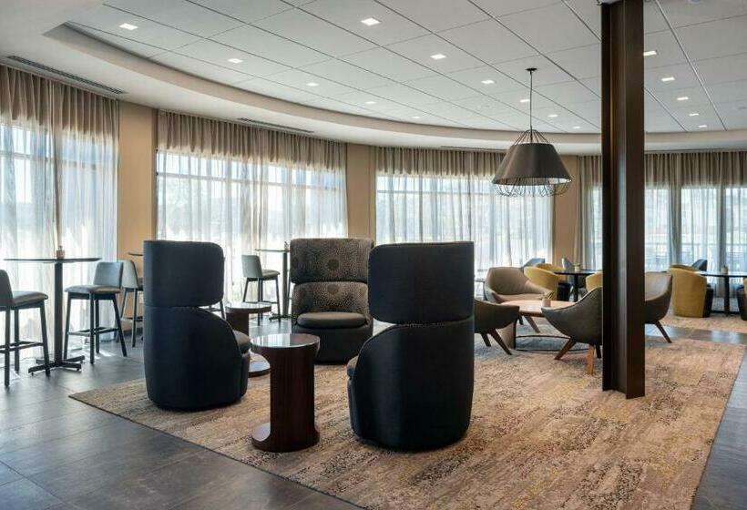 فندق Courtyard By Marriott Petaluma Sonoma County