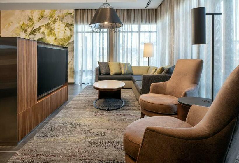 فندق Courtyard By Marriott Petaluma Sonoma County