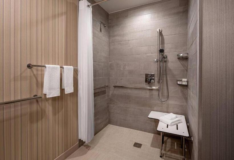 فندق Courtyard By Marriott Petaluma Sonoma County