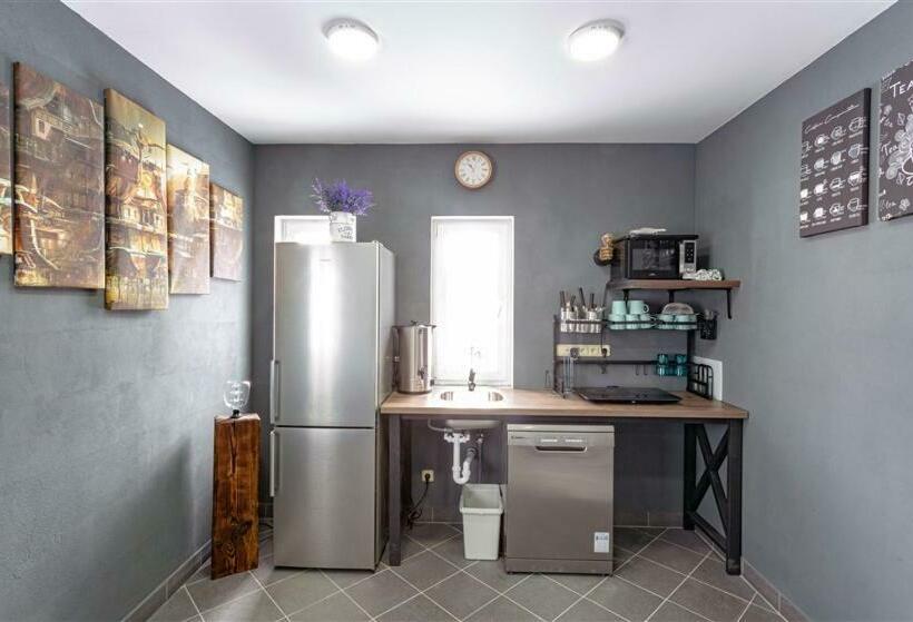 胶囊酒店 Hostel Iron Cube