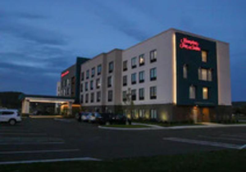 בית מלון כפרי Hampton Inn & Suites Olean