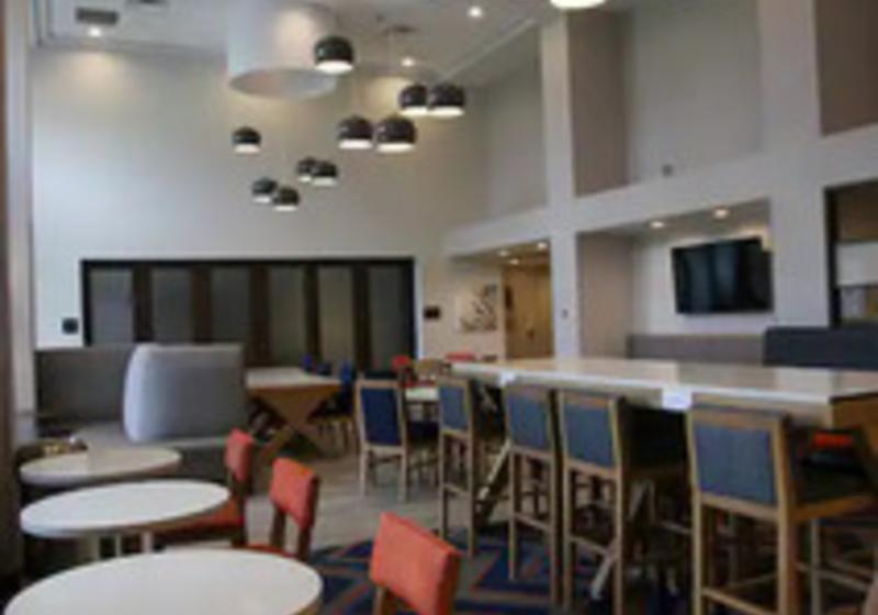 בית מלון כפרי Hampton Inn & Suites Olean
