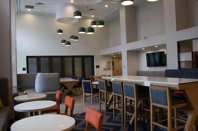 בית מלון כפרי Hampton Inn & Suites Olean