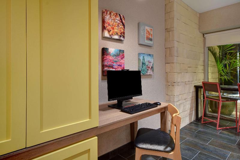 فندق Home2 Suites By Hilton East Hanover