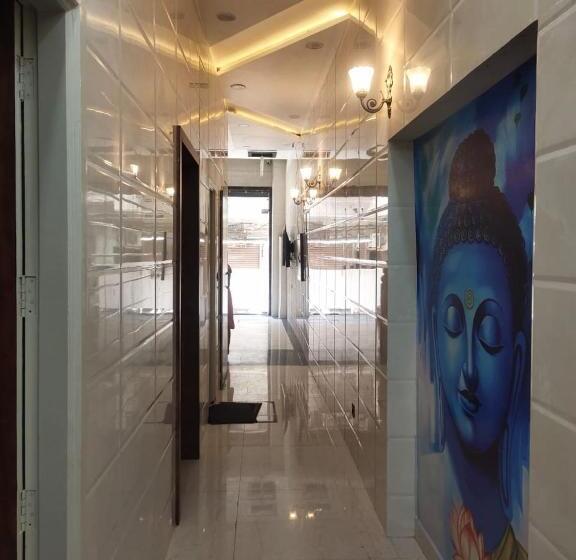 ホテル Jasneet Homestay