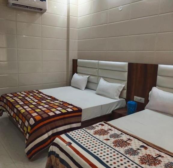 ホテル Jasneet Homestay