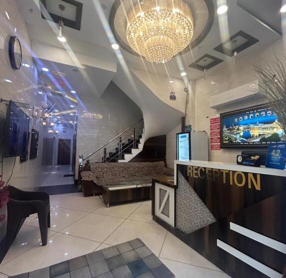 ホテル Jasneet Homestay