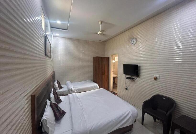 ホテル Jasneet Homestay