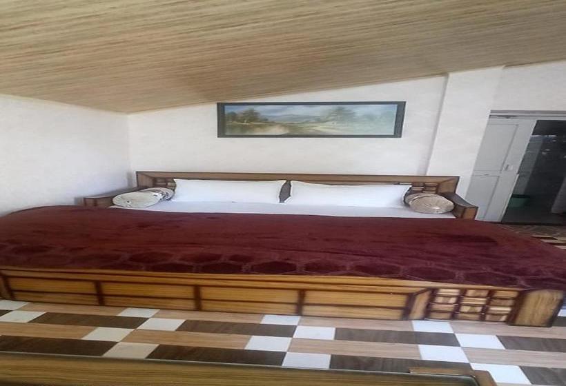 فندق Kasauli Nature Inn