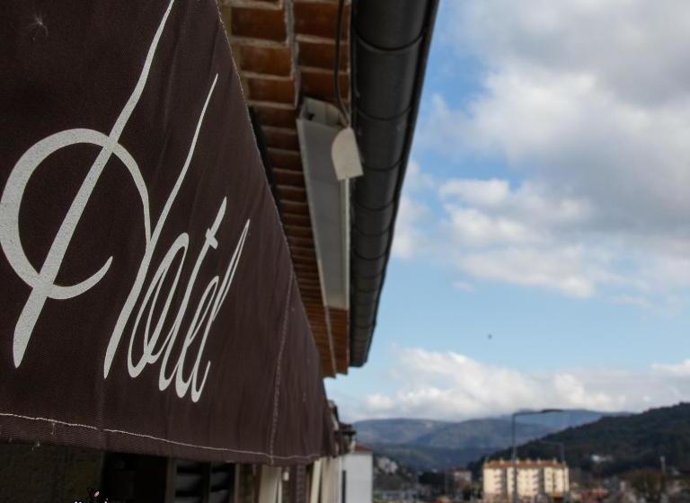 בית מלון כפרי La Petite Contoise