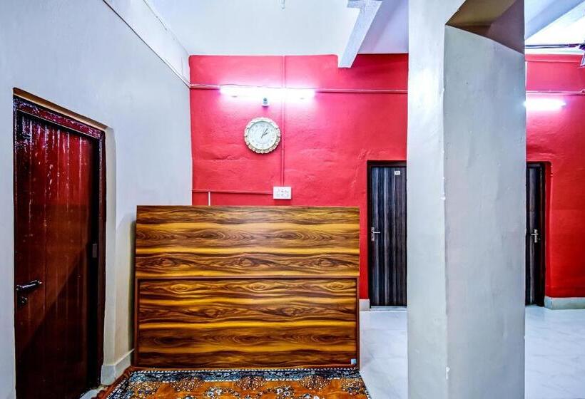 فندق Oyo 80299 The Bougain Villa