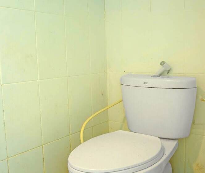 Отель Oyo 90391 Gkitroom