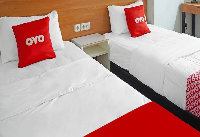 Отель Oyo 90391 Gkitroom