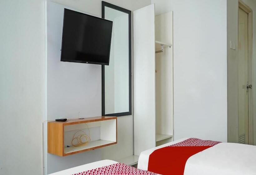 Отель Oyo 90391 Gkitroom