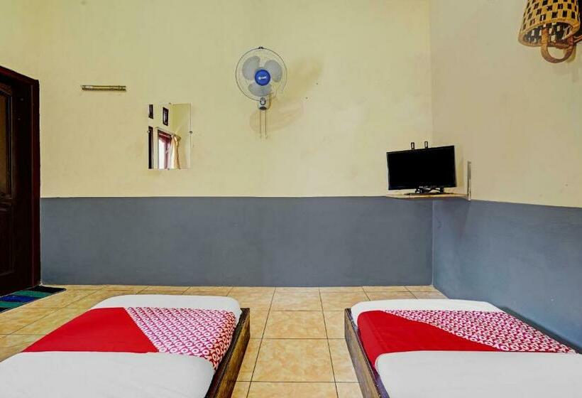 酒店 Oyo 90405 Penginapan Sasti Kuningan