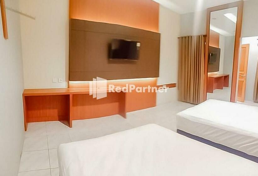 호텔 Selaras Prima Guest House Redpartner