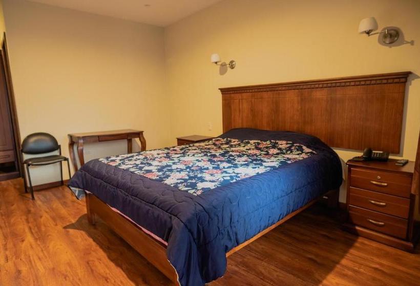 Suites & Hotel El Quijote