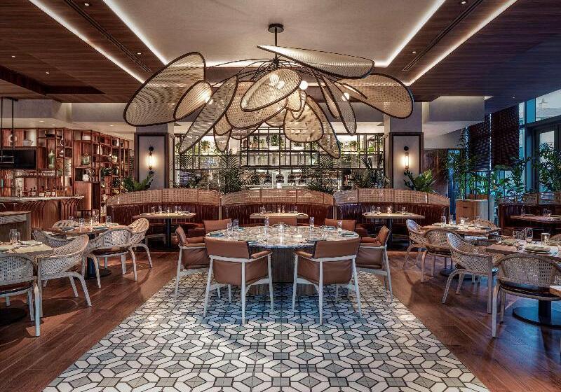 The Ray Hotel Delray Beach, Curio Collection By Hilton