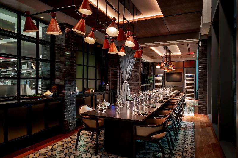 The Ray Hotel Delray Beach, Curio Collection By Hilton