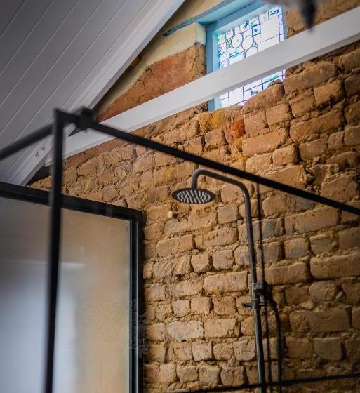 פנסיון 1 Queen Vic