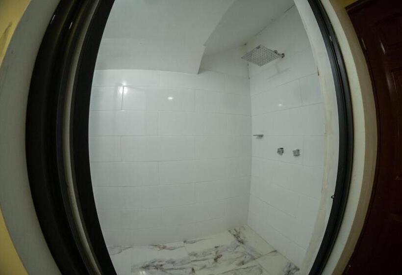 بنسيون Room In Guest Room   17 Large Room For Two People