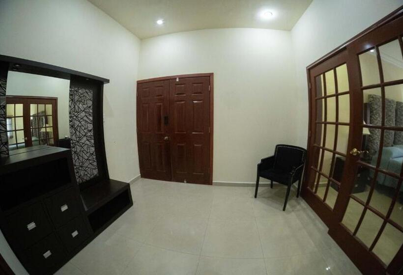 膳宿费 Room In Guest Room   17 Large Room For Two People