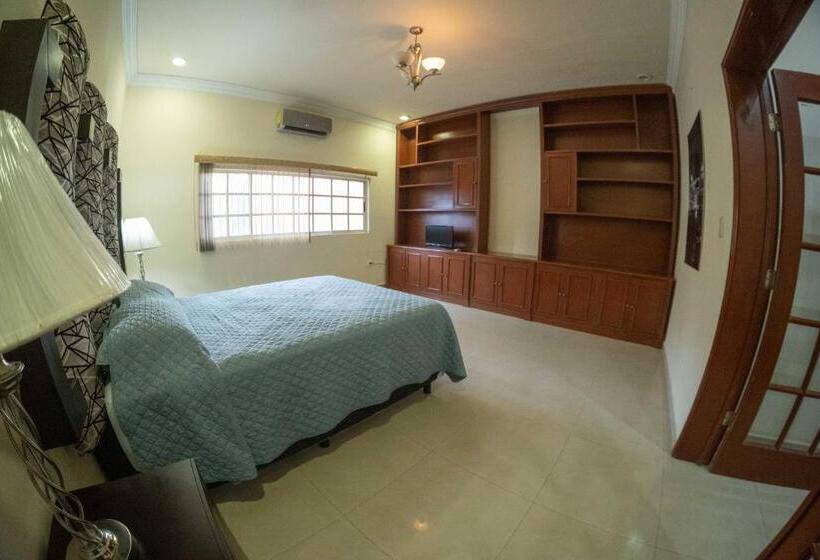 بنسيون Room In Guest Room   17 Large Room For Two People